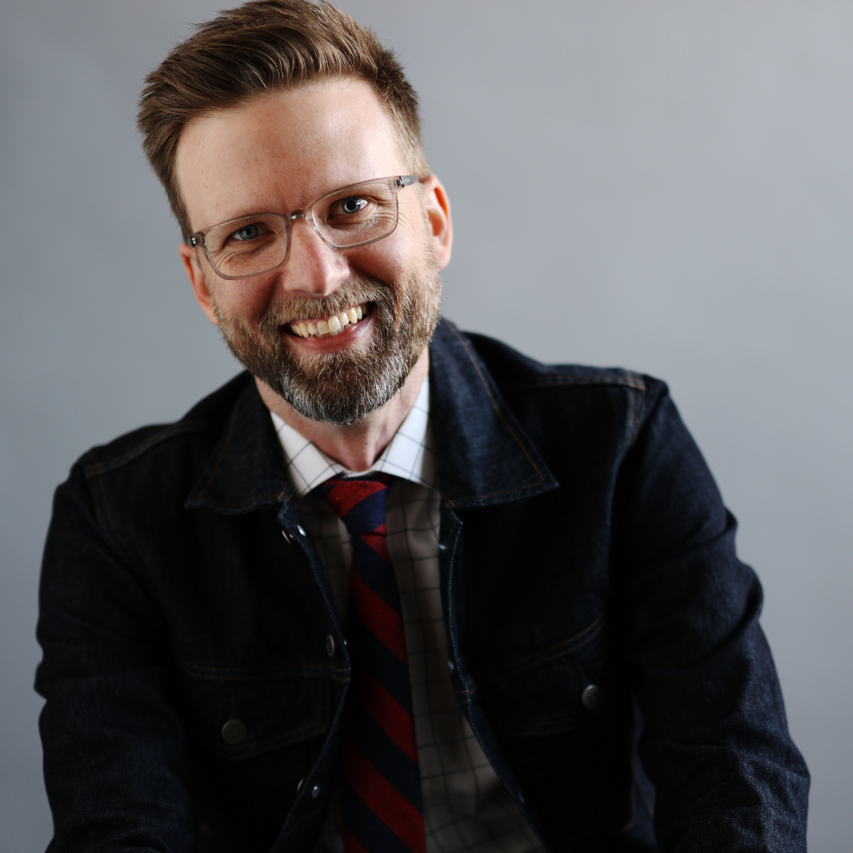 an image of Shawn Ellis smiling.