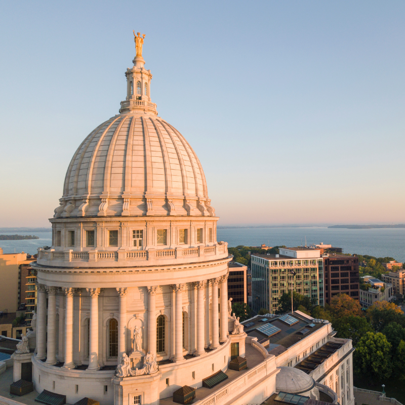an image of the Wisconsin state capitol building.