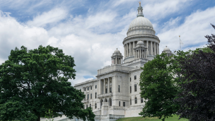 an image of the Rhode Island state capitol building.